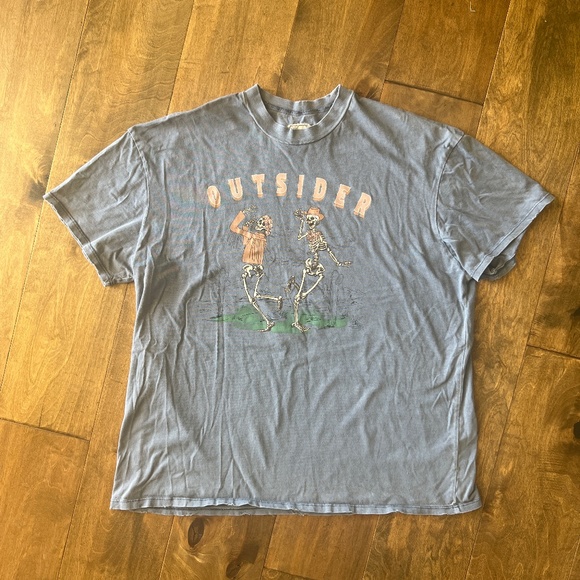 Modish Rebel “Outsider” Tee - Picture 1 of 4